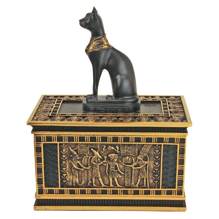 Exquisite Decorative Statute